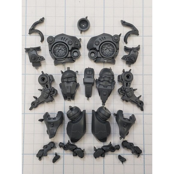 Games Workshop Other - Warhammer 40k Tau Empire Bits Commander Farsight Crisis Suit Torso Legs Set #01